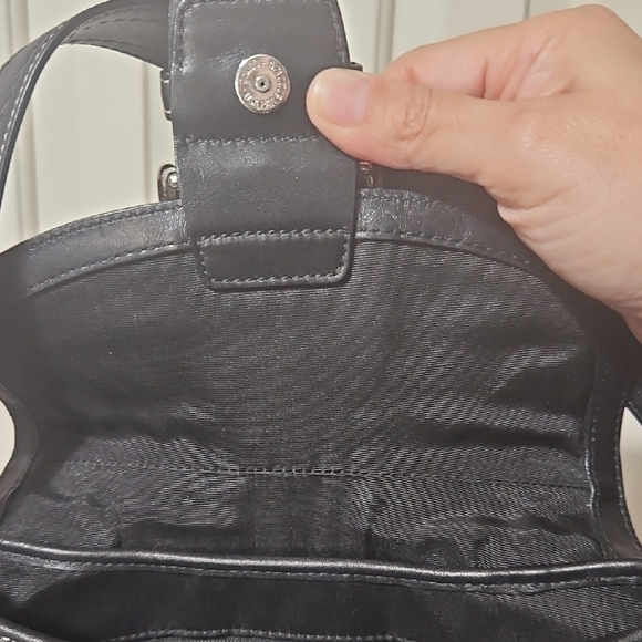 Coach EUC Y2K SOHO Black Leather Shoulder Bag - Picture 13 of 16